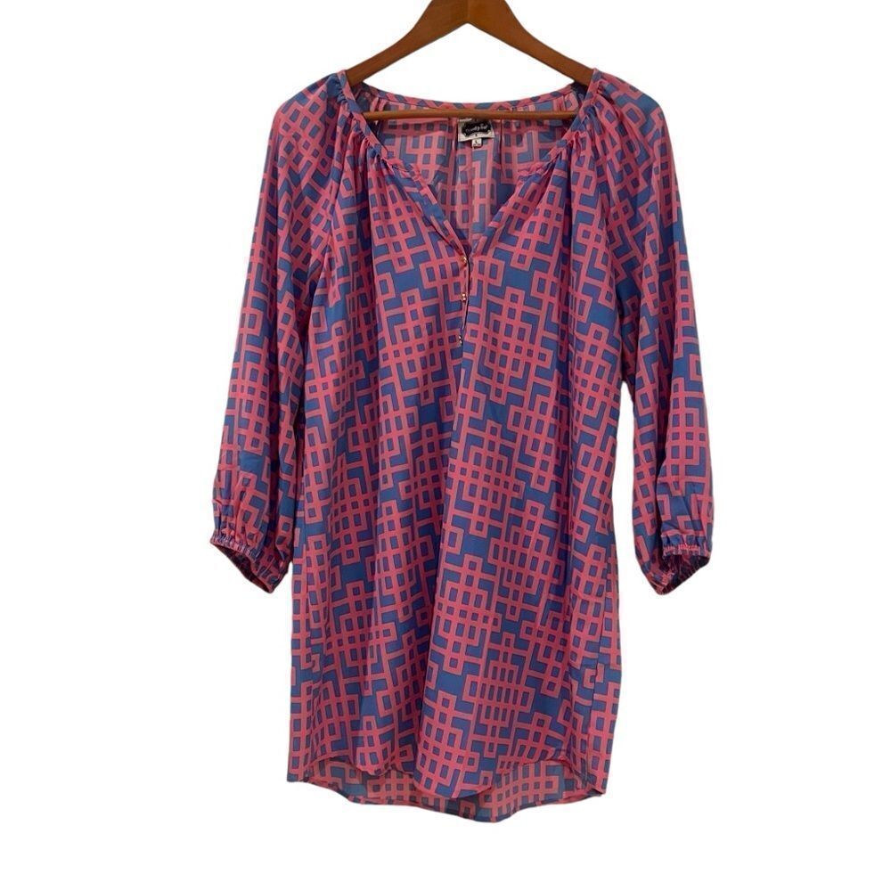 3 for $30!‎ Mud pie patterned blouse. Size large